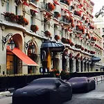 Comfy 1Br Apartment Montaigne Champs-Elysees